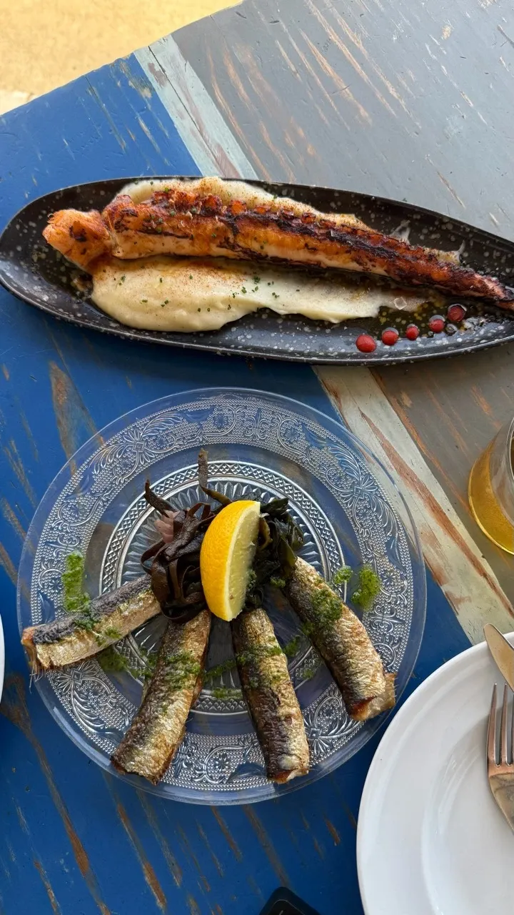 XIRINGUITO Escribàで食べたタコのグリルと魚料理