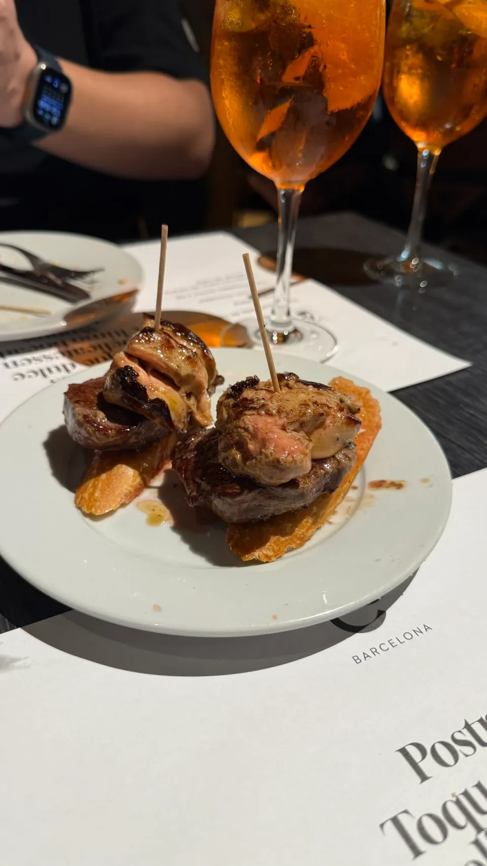 Cerveseria Catalanaのパンにのったフィレとフォアグラ
